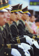 �������